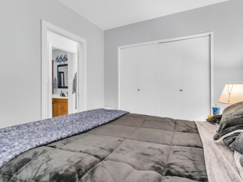 852 Stevens Street, White Rock, BC 