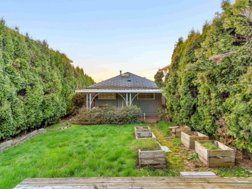 852 Stevens Street, White Rock, BC 