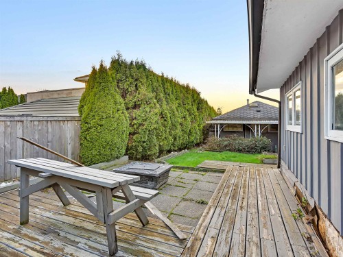 852 Stevens Street, White Rock, BC 