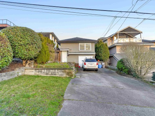 852 Stevens Street, White Rock, BC 