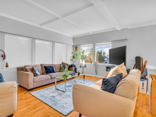 852 Stevens Street, White Rock, BC 