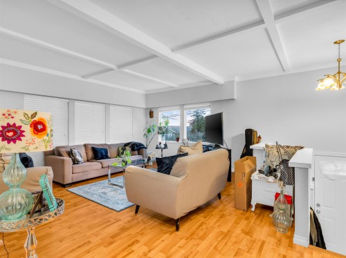 852 Stevens Street, White Rock, BC 