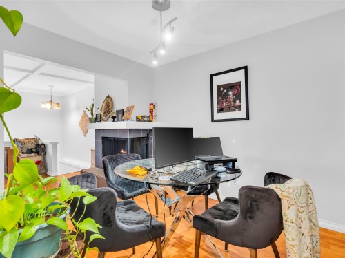 852 Stevens Street, White Rock, BC 