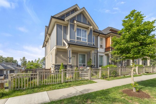 20425 78 Avenue, Langley, BC 