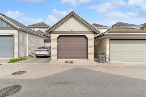 6999 144A Street, Surrey, BC 