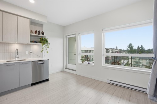 604-10777 138 Street, Surrey, BC 