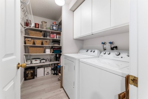 801-11910 80 Avenue, Delta, BC 