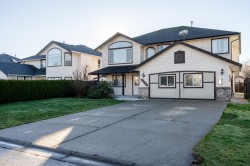 34732 7 Avenue  Abbotsford, BC V2S 8C4