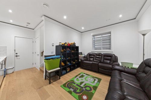 16764 18A Avenue, Surrey, BC 