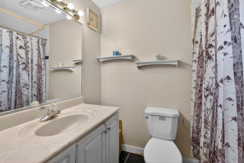 8927 146A Street, Surrey, BC 