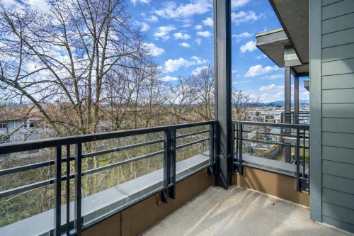 405-20058 Fraser Highway, Langley, BC 