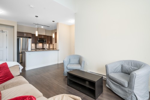 405-20058 Fraser Highway, Langley, BC 