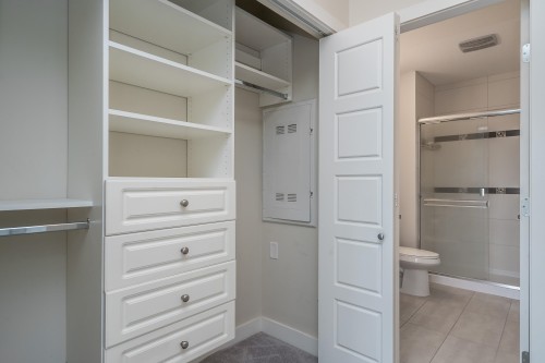 405-20058 Fraser Highway, Langley, BC 