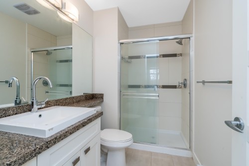 405-20058 Fraser Highway, Langley, BC 