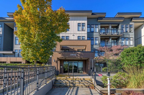 405-20058 Fraser Highway, Langley, BC 