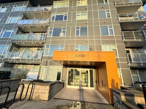 213-10838 Whalley Boulevard, Surrey, BC 