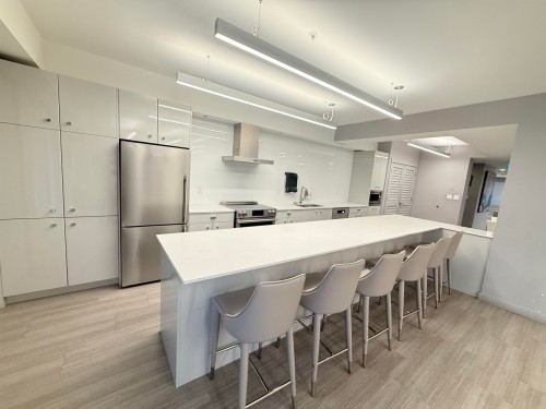 213-10838 Whalley Boulevard, Surrey, BC 