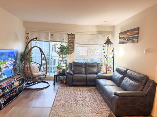 213-10838 Whalley Boulevard, Surrey, BC 