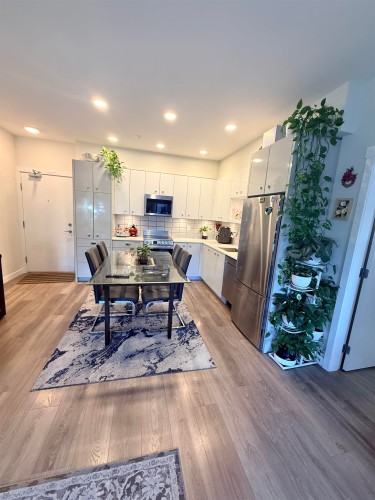 213-10838 Whalley Boulevard, Surrey, BC 