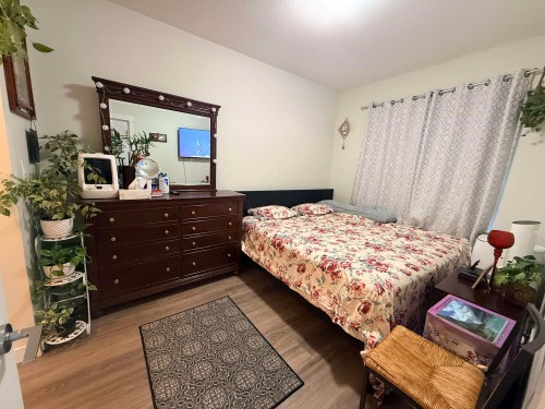 213-10838 Whalley Boulevard, Surrey, BC 