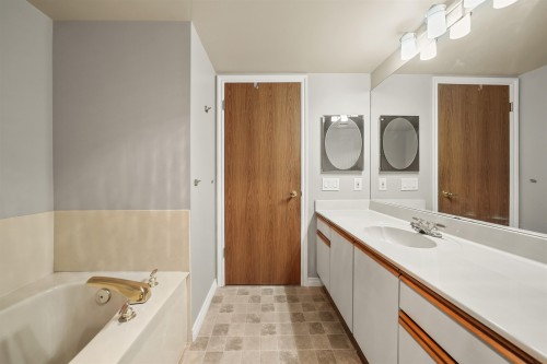 126-10584 153 Street, Surrey, BC 