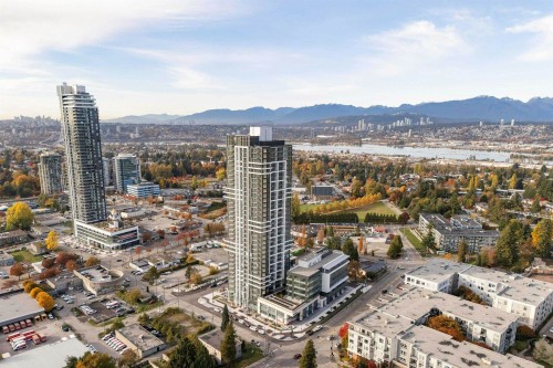 1605-13675 107a Avenue  Surrey, BC V3T 0X3