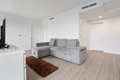 1605-13675 107A Avenue, Surrey, BC 