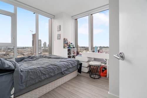 1605-13675 107A Avenue, Surrey, BC 