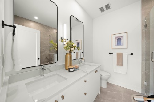 60-16358 90 Avenue, Surrey, BC 