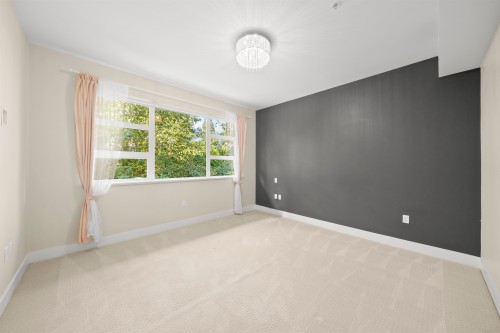 209-13585 16 Avenue, Surrey, BC 