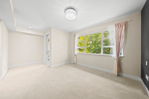 209-13585 16 Avenue, Surrey, BC 