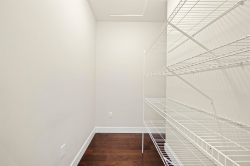 209-13585 16 Avenue, Surrey, BC 