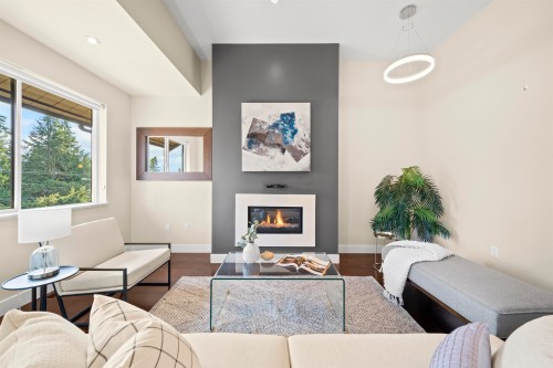 209-13585 16 Avenue, Surrey, BC 