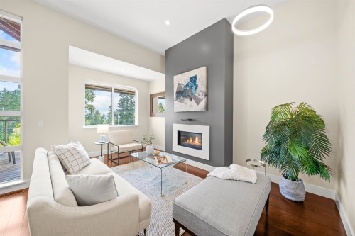 209-13585 16 Avenue, Surrey, BC 