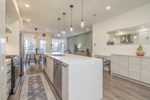 60-7177 194A Street, Surrey, BC 