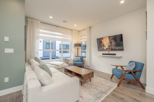 60-7177 194A Street, Surrey, BC 