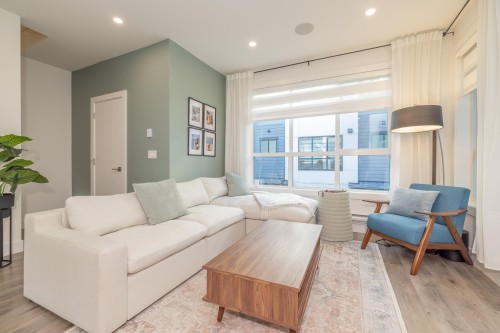 60-7177 194A Street, Surrey, BC 