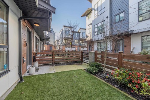 60-7177 194A Street, Surrey, BC 