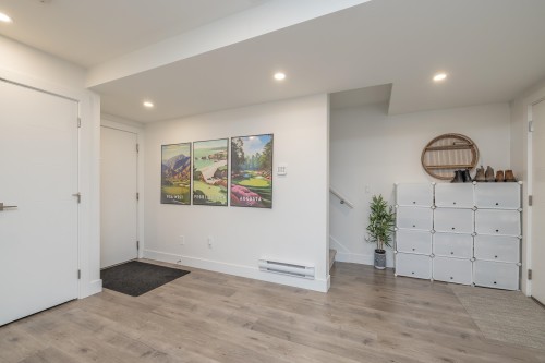 60-7177 194A Street, Surrey, BC 