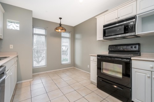 204-32075 George Ferguson Way, Abbotsford, BC 