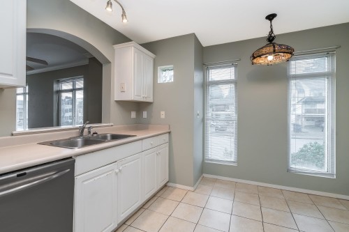 204-32075 George Ferguson Way, Abbotsford, BC 