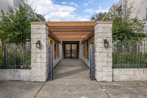 204-32075 George Ferguson Way, Abbotsford, BC 