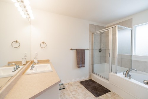 6119 166A Street, Surrey, BC 