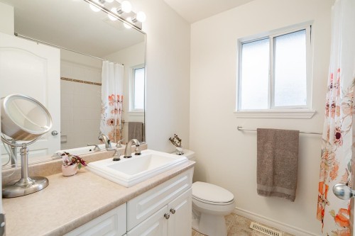 6119 166A Street, Surrey, BC 