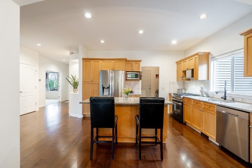 6119 166A Street, Surrey, BC 