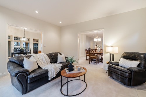 12570 18 Avenue, Surrey, BC 