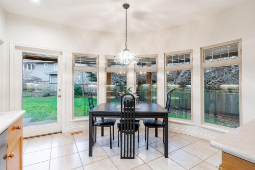 12570 18 Avenue, Surrey, BC 