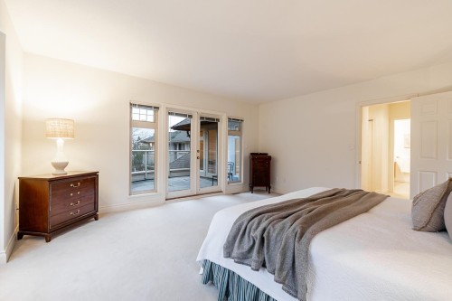 12570 18 Avenue, Surrey, BC 