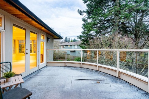 12570 18 Avenue, Surrey, BC 