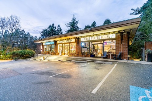 12570 18 Avenue, Surrey, BC 